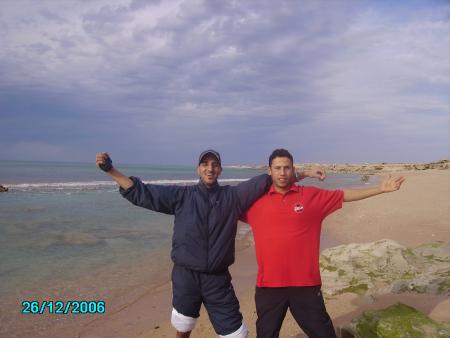 youssef  et  moi  à  plage tarouma